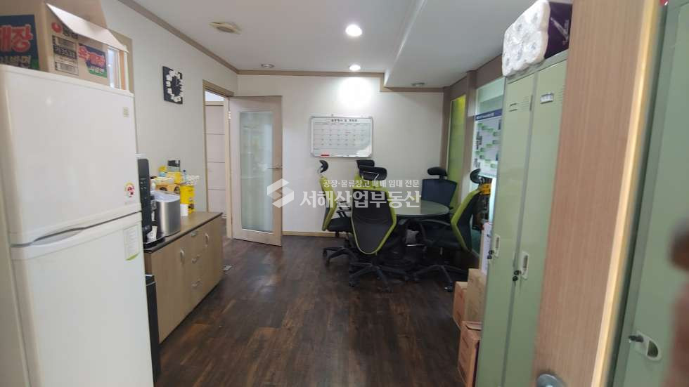 인천 서해구 석남동 1동 대지 240평, 건물 251평, 6m 도로접, 화물용승강기 매매 매물번호 10077 사진 6