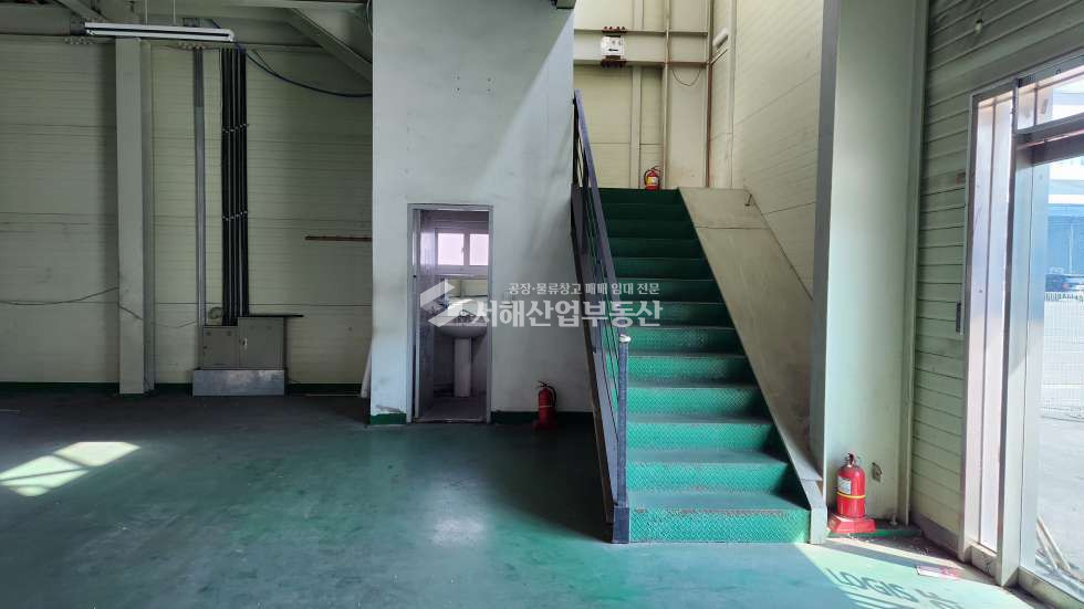 인천 서해구 석남동 석남동 북항 단독물류창고 , 대지 500평, 1층 276평, 2층 26평(사무실), 야드 200평, 층고 9m, 즉시입주 월세 매물번호 10535 사진 7