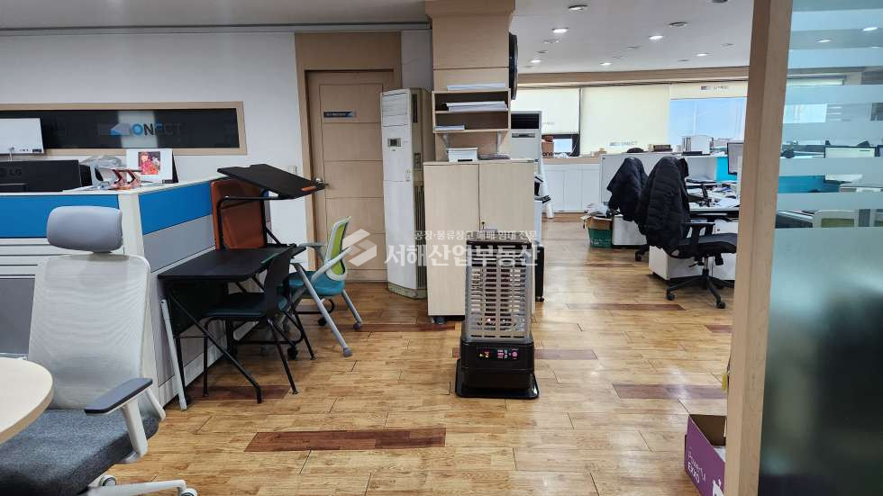 인천 서해구 가좌동 사용면적이 넓은 공장 및 창고 대지498평, 건물267평+천막265평 월세 매물번호 10565 사진 5