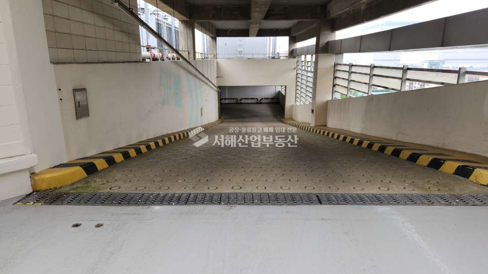 인천 제물포구 항동7가 옛 롯데아울렛자리 퍈매 및 창고 1층2989평 ,2층2840평, 교통요충지, 즉시입주 월세 매물번호 10575 사진 6