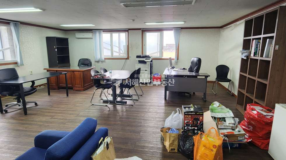 인천 서해구 경서동 10톤.5톤HO-2대, 1층125평, 2층25평, 동력70kw, 대형차진입원활 월세 매물번호 10583 사진 9