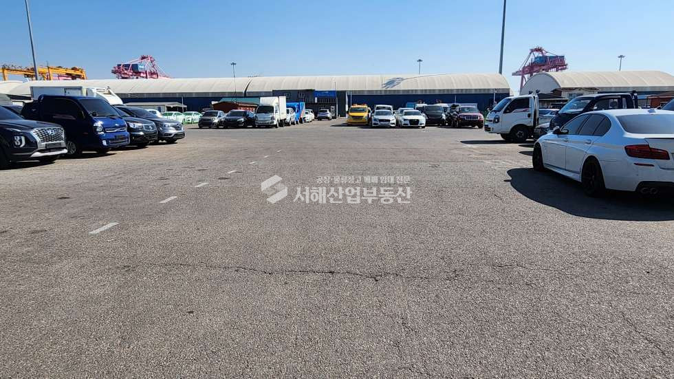 인천 검단구 오류동 컨테이너부두운영빌딩동 중고자동차수출 보관단지 100평 , 바닥아스콘, 부대시설, 평수확장 가능, 월세 매물번호 10594 사진 1