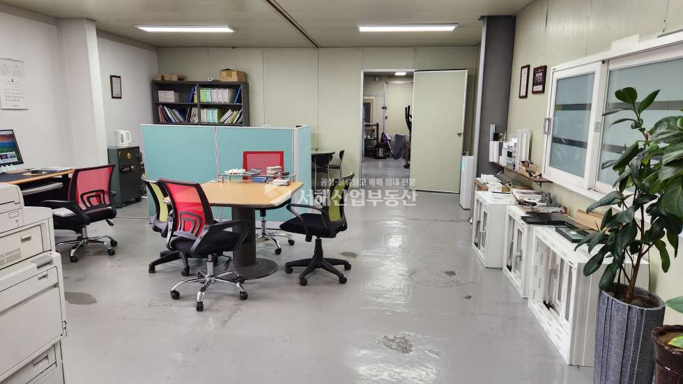 인천 서해구 가좌동 가동 8차선도로접 단독공장 1층118평, 2층31평, 동력50k, 광고효과 월세 매물번호 10600 사진 4
