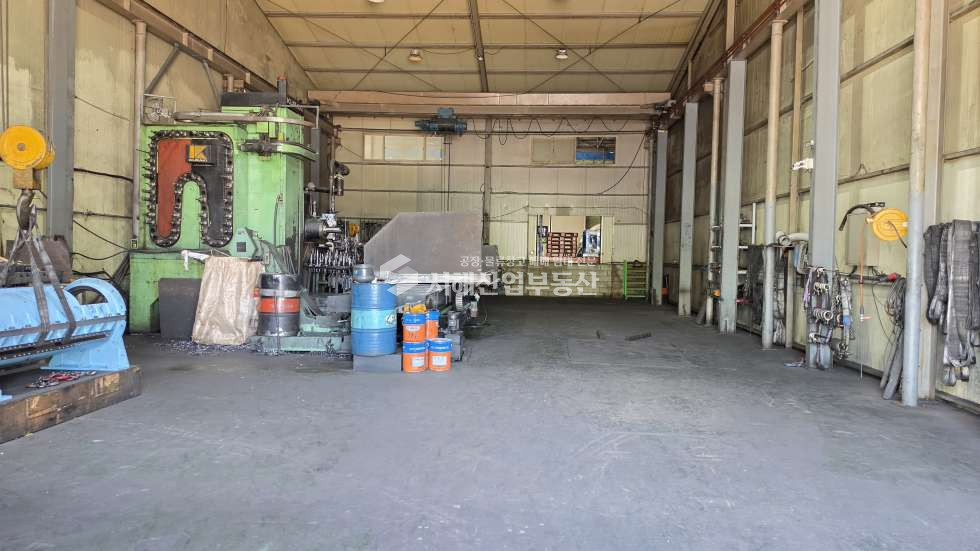 인천 서해구 경서동 1동 3톤HO-2 대, 1층100평, 동력100kw, 컨테이너사무실, 4차선도로접, 공장 및 창고 월세 매물번호 10612 사진 1