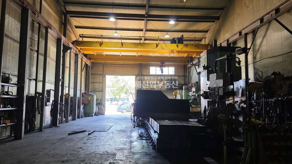인천 서해구 경서동 1동 3톤HO-2 대, 1층100평, 동력100kw, 컨테이너사무실, 4차선도로접, 공장 및 창고 월세 매물번호 10612 사진 4