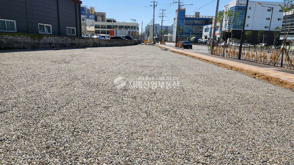 인천 서해구 원창동 나대지, 256평, 4차선도로접, 바닥잡석, 즉시입주, 업종제한 없음 월세 매물번호 10620 사진 1